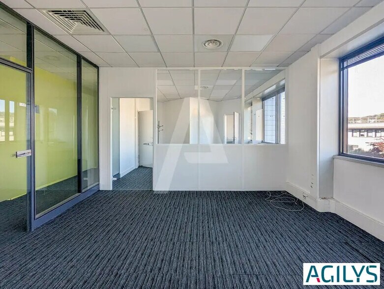 Bureau dans Palaiseau à vendre - Photo intérieure – Image 1 sur 11