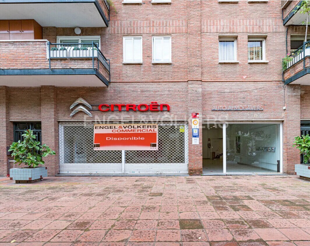Local commercial dans Barcelone, Barcelona à louer Photo intérieure– Image 1 sur 8
