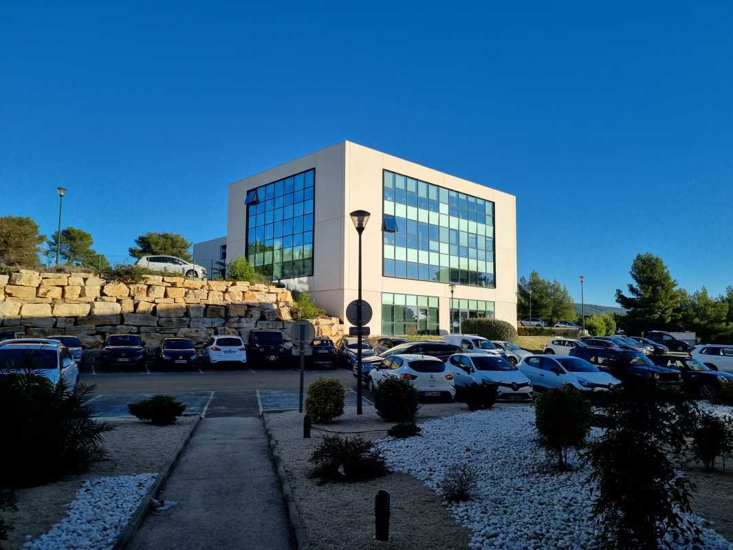 297 Avenue Du Mistral, La Ciotat à louer Photo de l’immeuble– Image 1 sur 16