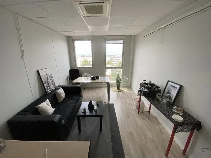 Bureau dans Montigny-le-Bretonneux à vendre Photo intérieure– Image 1 sur 6