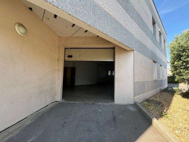 Rue Max Planck, Marseille à louer - Photo de l’immeuble – Image 3 sur 9