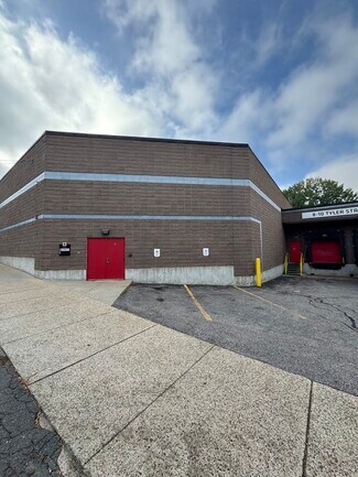 Plus de détails pour 8 Tyler St, Somerville, MA - Local d'activités à louer