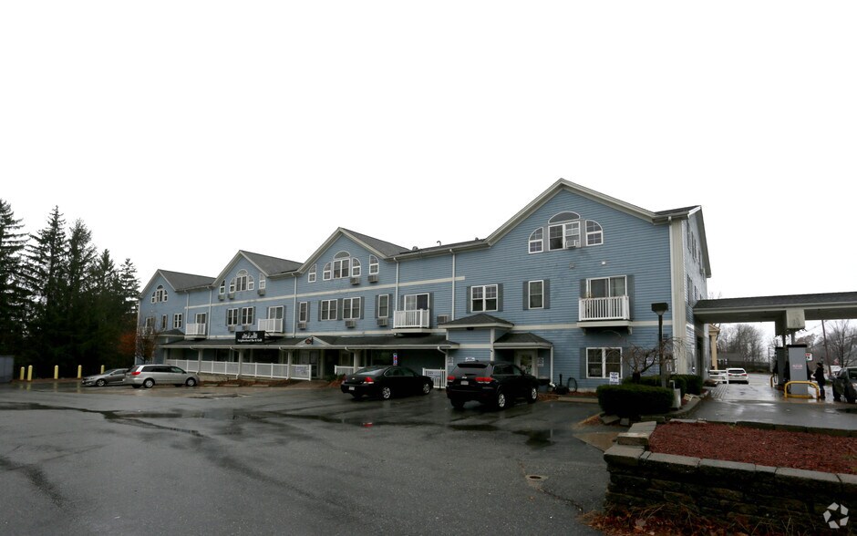 249 Main St, Rutland, MA à louer - Photo de l’immeuble – Image 2 sur 50