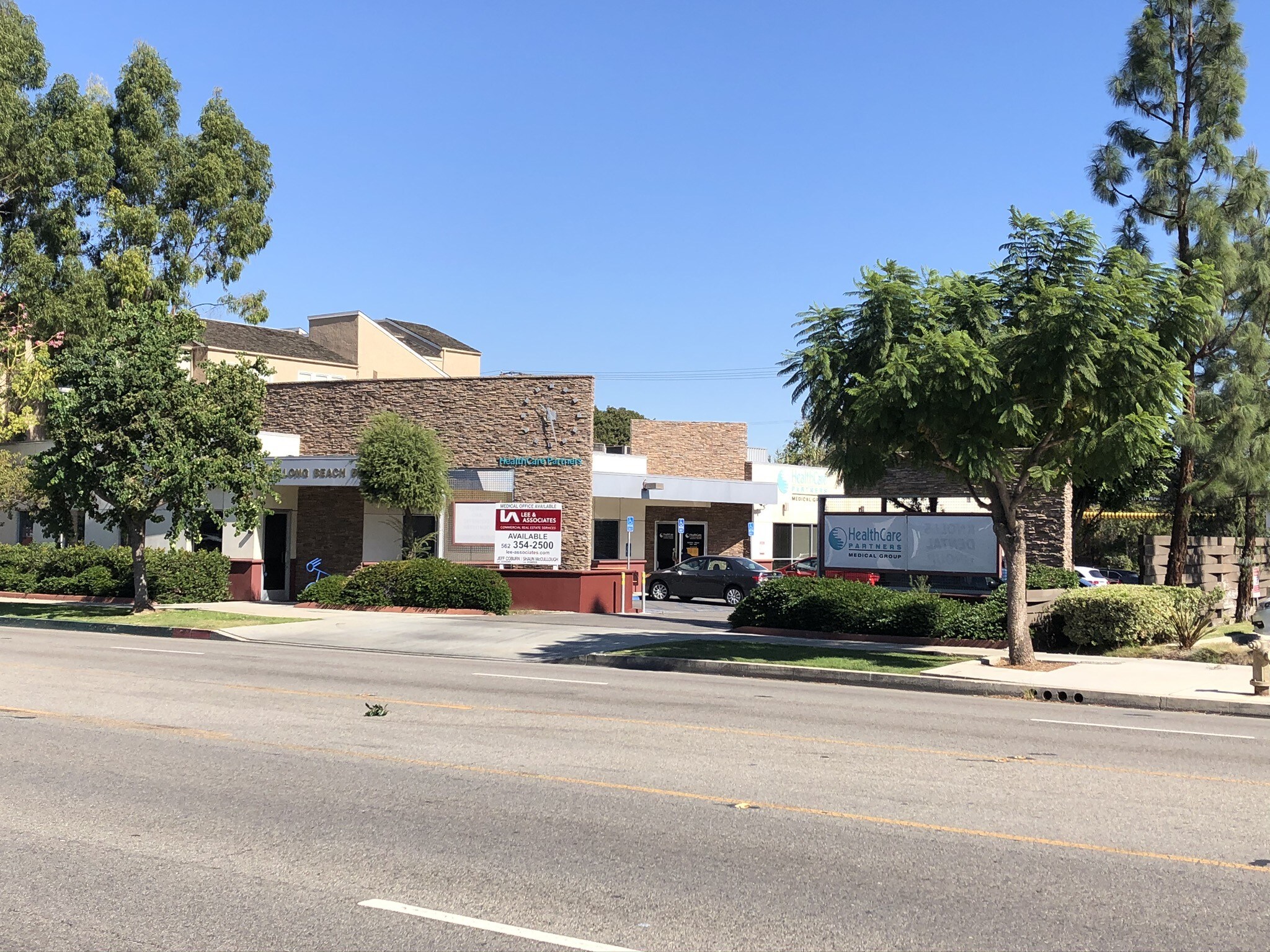 3932 Long Beach Blvd, Long Beach, CA à louer Photo de l’immeuble– Image 1 sur 3