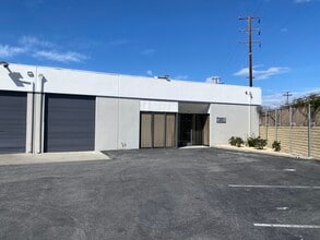 14944 Shoemaker Ave, Santa Fe Springs, CA à louer Photo de l’immeuble– Image 1 sur 2