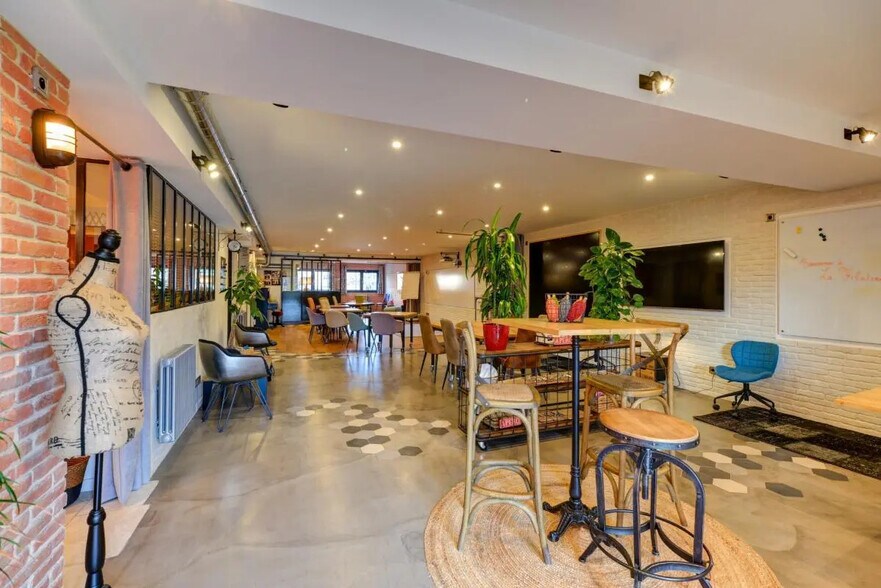 Bureau dans Clamart à vendre - Photo de l’immeuble – Image 2 sur 9