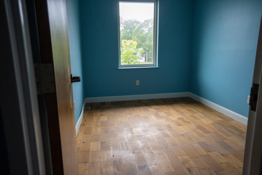 103 N Washington Ave, Eatonton, GA à louer - Photo intérieure – Image 3 sur 8
