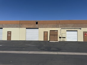 2517 W McDowell Rd, Phoenix, AZ à louer Photo de l’immeuble– Image 1 sur 10