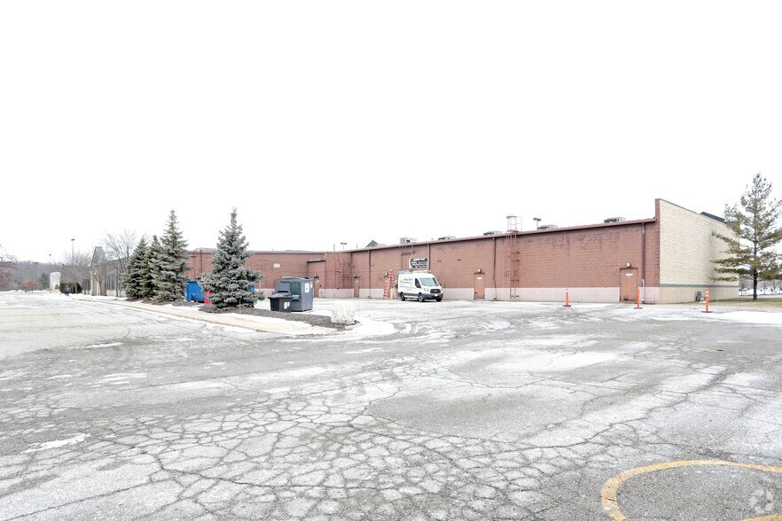 44615-44645 Mound Rd, Sterling Heights, MI à vendre - Photo de l’immeuble – Image 3 sur 3