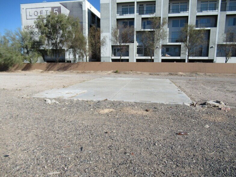 2885 W Pebble Rd, Las Vegas, NV à louer - Photo de l’immeuble – Image 3 sur 6