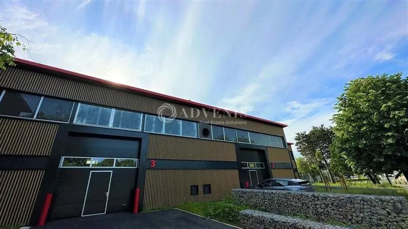 Local d’activités dans Bonneuil-sur-Marne à louer - Photo de l’immeuble – Image 3 sur 5