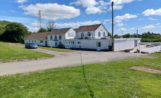 Plus de détails pour A388, Hatt - Local commercial à louer