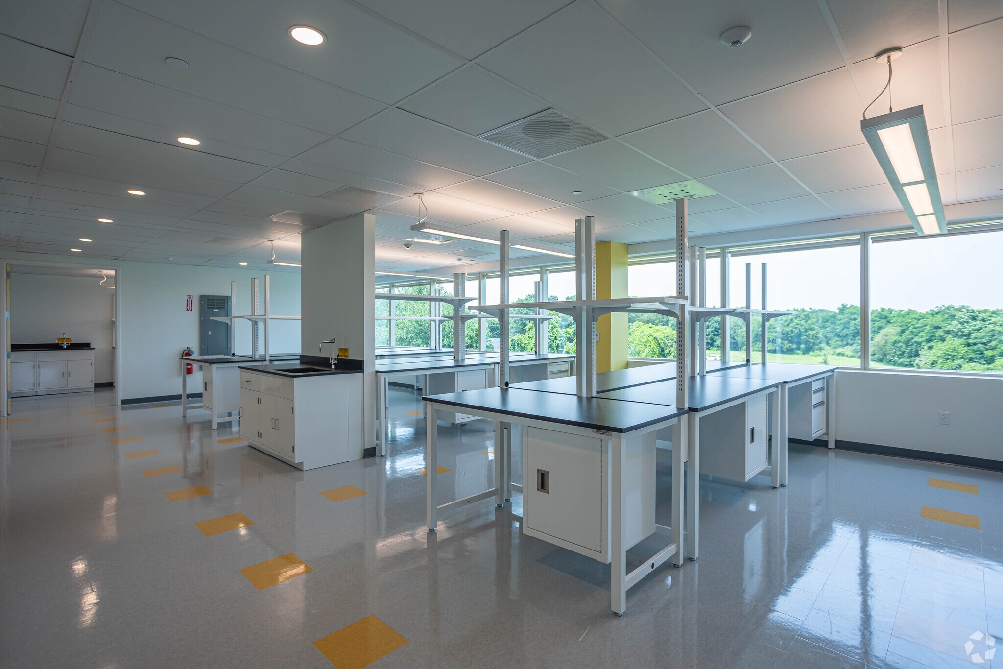 130 New Boston St, Woburn, MA à louer Photo intérieure– Image 1 sur 5