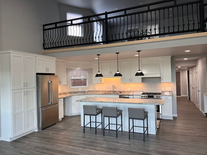 510 E 8th Ave, Homestead, PA à vendre - Photo de l’immeuble – Image 2 sur 17