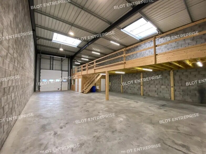 Local d’activités dans Pacé à louer - Photo intérieure – Image 3 sur 9