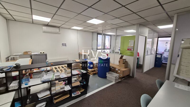 6 Allée Des Banquiers, Aix-en-Provence à vendre - Photo de l’immeuble – Image 3 sur 6