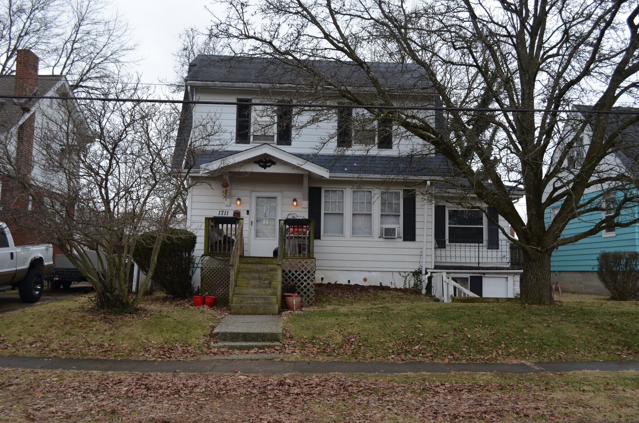 1711 Sundale Ave, North College Hill, OH à vendre Photo principale– Image 1 sur 2