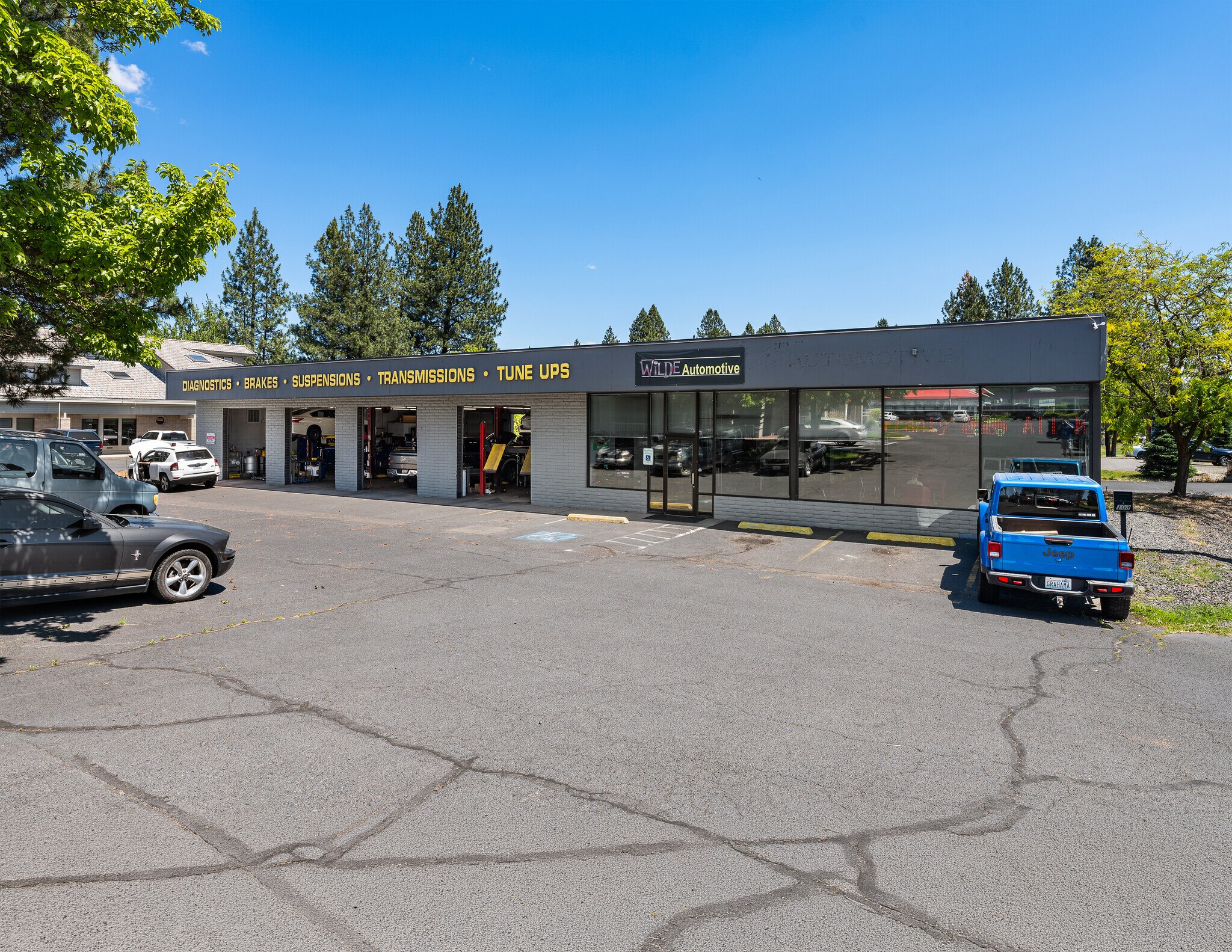 103 E Lincoln Rd, Spokane, WA à vendre Photo de l’immeuble– Image 1 sur 5