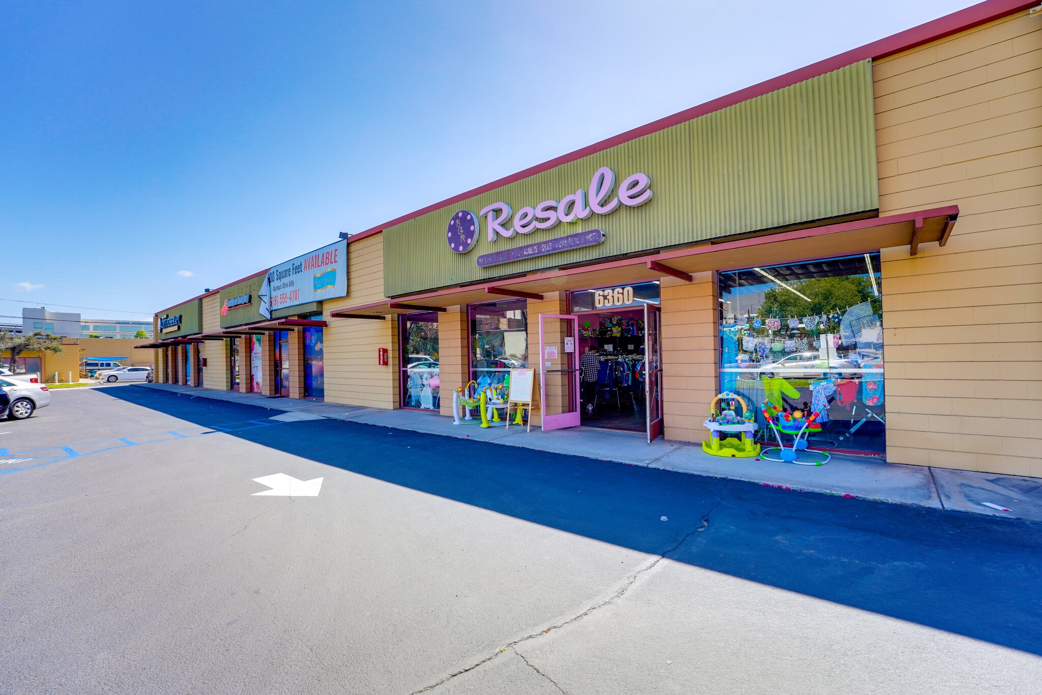 6348-6360 Riverdale St, San Diego, CA à louer Photo de l’immeuble– Image 1 sur 7