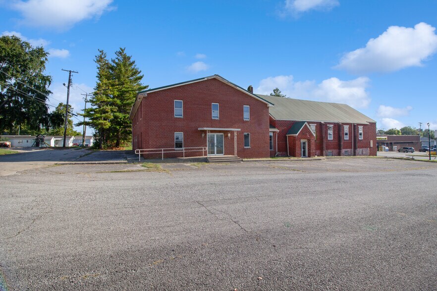 220 S Main St, Brownstown, IN à vendre - Plan d’étage – Image 1 sur 14