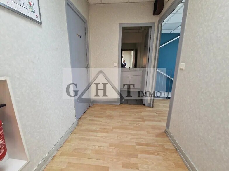 Bureau dans Bobigny à louer - Photo intérieure – Image 3 sur 5