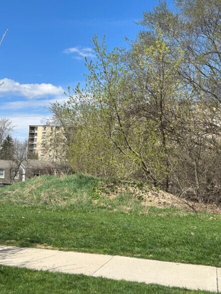 460 Sandringham Crescent, London, ON à vendre - Photo de l’immeuble – Image 3 sur 5