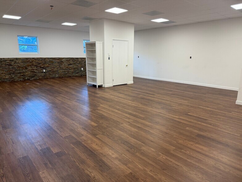 1667 Crofton Ctr, Crofton, MD à louer - Photo de l’immeuble – Image 2 sur 14
