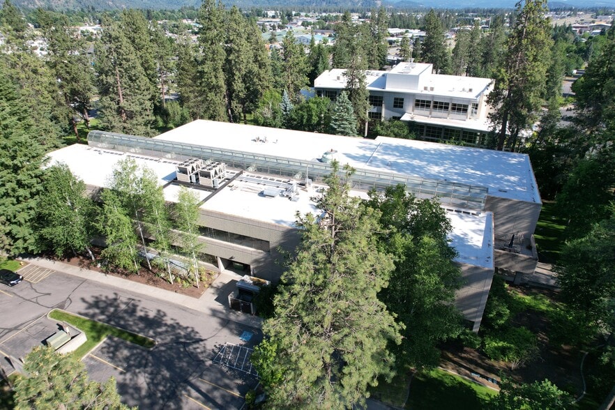 6500 N Mineral Dr, Coeur d'Alene, ID à vendre - Photo de l’immeuble – Image 2 sur 8