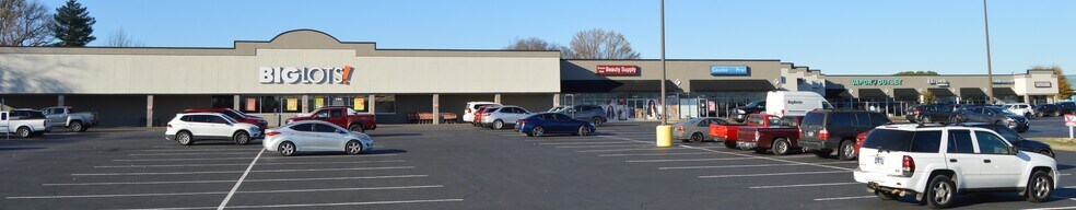 370 Sumner Hall Dr, Gallatin, TN à louer - Photo de l’immeuble – Image 3 sur 12