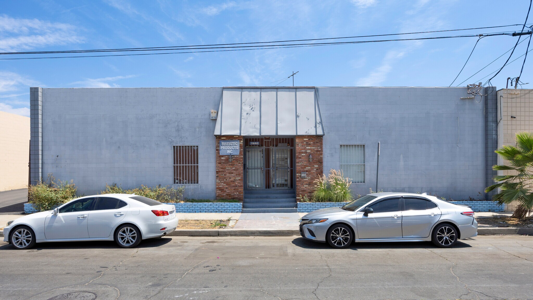 11238-11240 Ilex Ave, Pacoima, CA à vendre Photo de l’immeuble– Image 1 sur 16