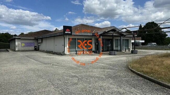 Plus de détails pour Local commercial à louer