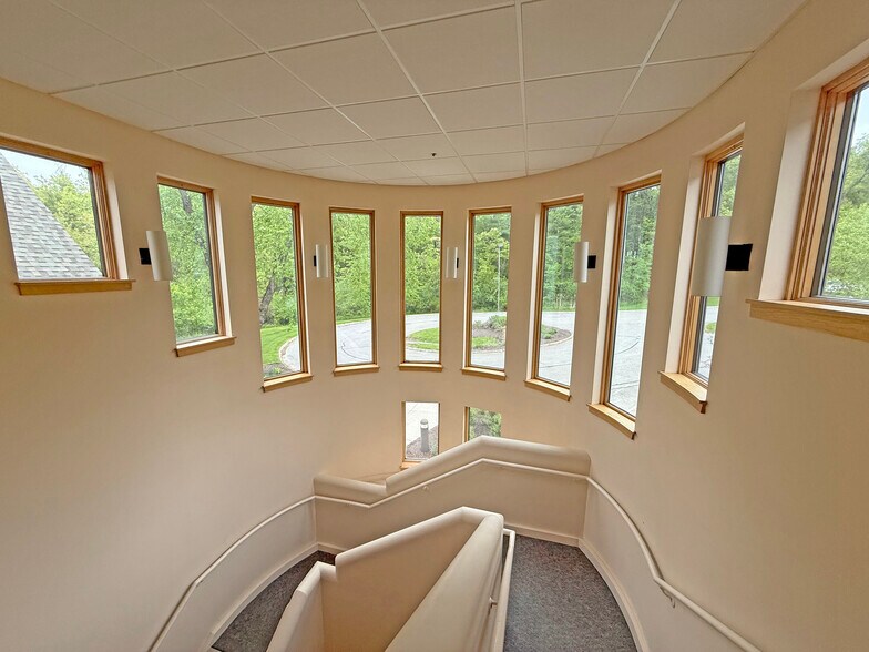 7 Holland Way, Exeter, NH à louer - Photo intérieure – Image 3 sur 8