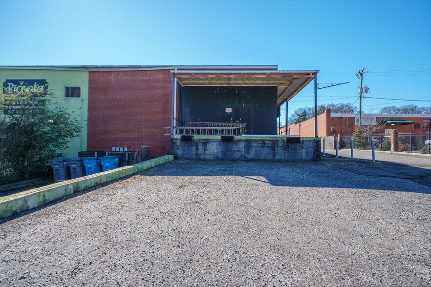 134 N Main St, Belmont, NC à louer - Photo de l’immeuble – Image 3 sur 13