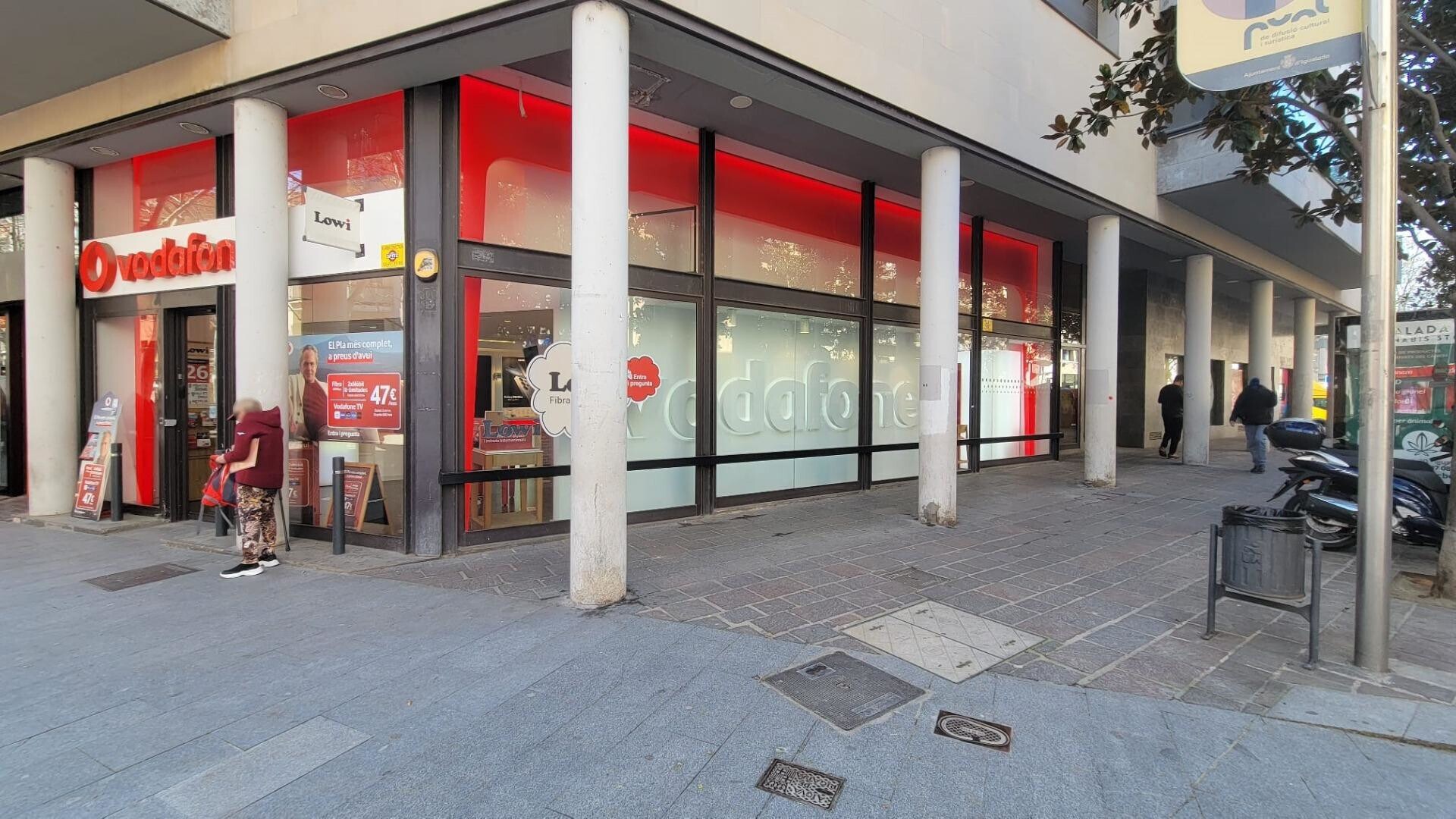 Local commercial dans Igualada, Barcelona à louer Photo de l’immeuble– Image 1 sur 11