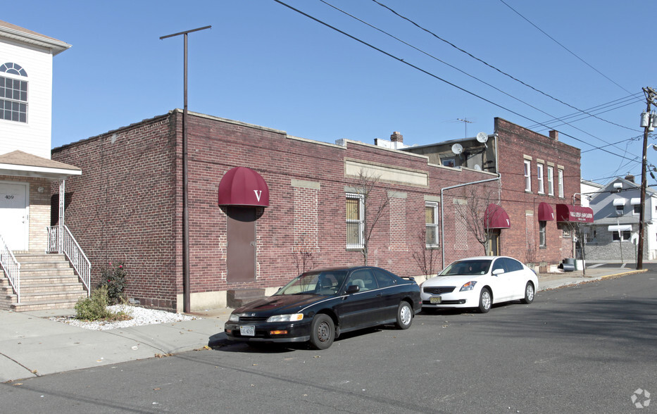 800 4th Ave, Elizabeth, NJ à louer - Photo de l’immeuble – Image 2 sur 2