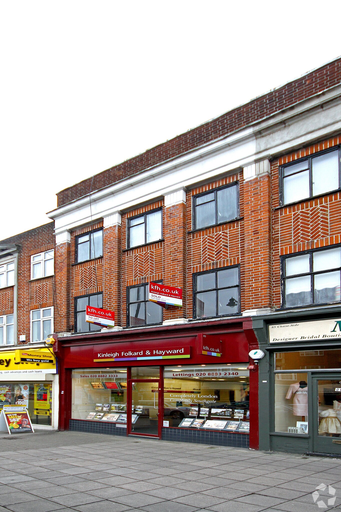 83 Chase Side, Londres à louer Photo principale– Image 1 sur 4