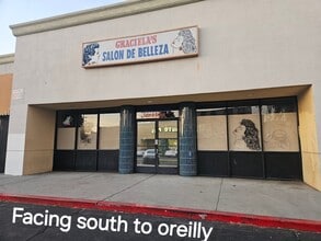 9070 Van Nuys Blvd, Panorama City, CA à louer Photo de l’immeuble– Image 2 sur 3