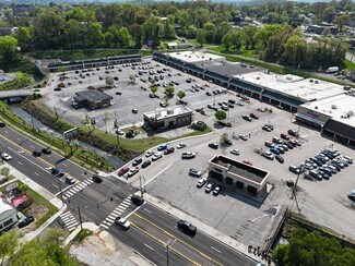 Plus de détails pour 2001-2217 N Broadway St, Knoxville, TN - Local commercial à louer