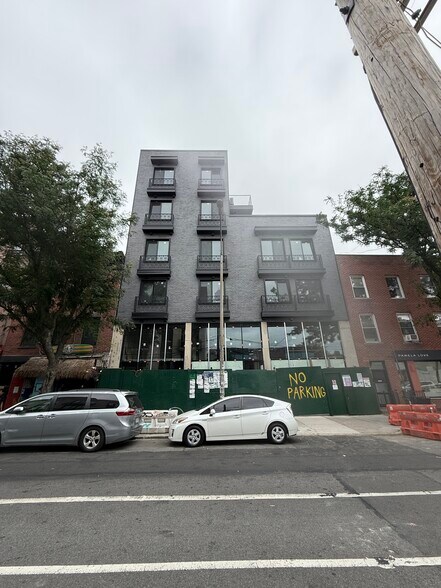 141 N 6th St, Brooklyn, NY à louer - Photo de l’immeuble – Image 3 sur 9