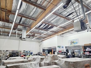 32203 Castaic Rd, Castaic, CA à louer Photo intérieure– Image 2 sur 11