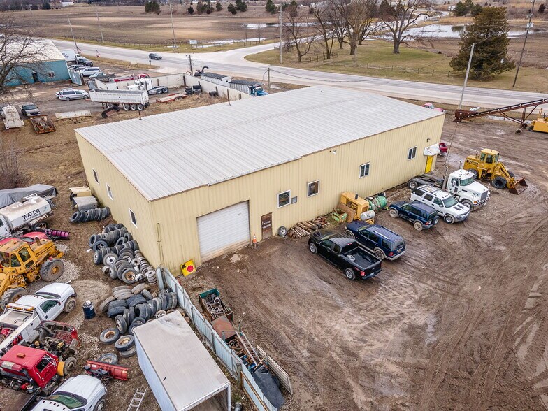 15196 S Telegraph Rd, Monroe, MI à vendre - Photo de l’immeuble – Image 2 sur 20