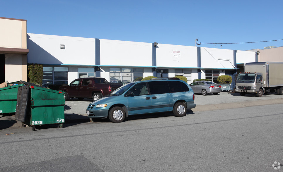 171 Beacon St, South San Francisco, CA à louer - Photo de l’immeuble – Image 3 sur 3
