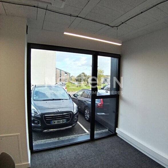 Bureau dans Vannes à vendre - Photo de l’immeuble – Image 3 sur 4
