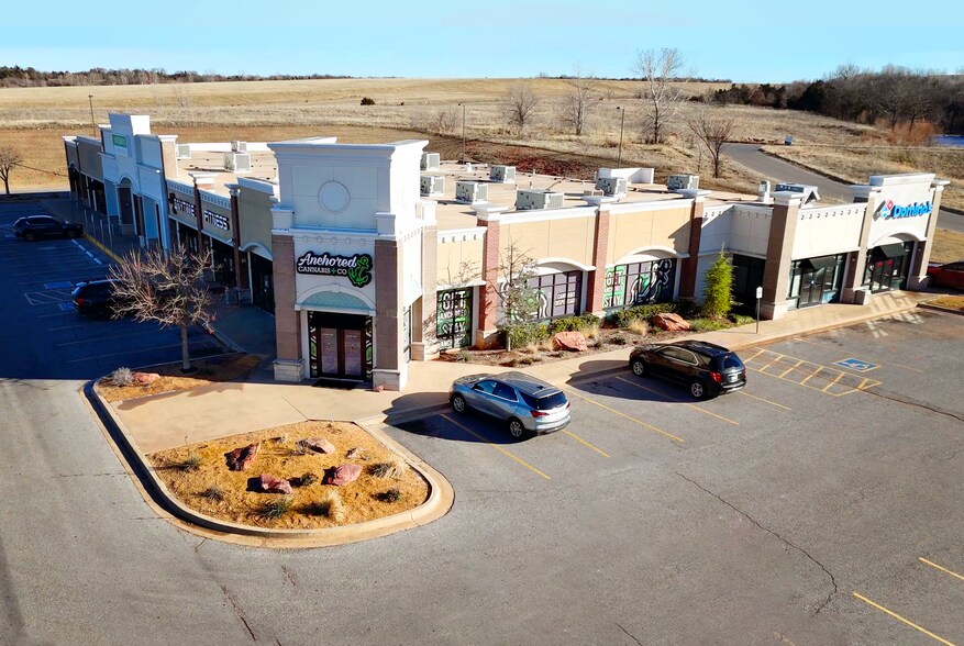 1700-1726 S Division St, Guthrie, OK à vendre - Photo principale – Image 1 sur 7