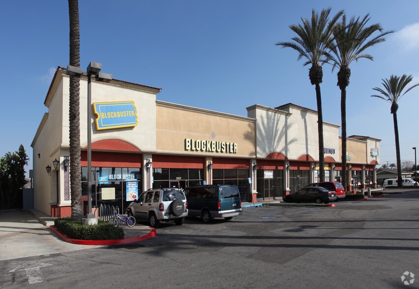 2901-2931 E Florence Ave, Huntington Park, CA à louer - Photo principale – Image 3 sur 7