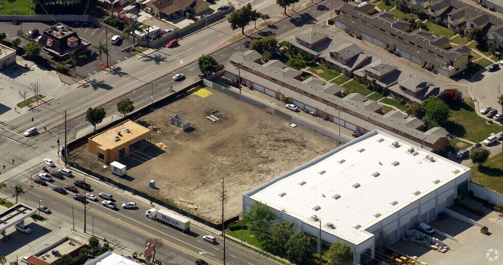 673 E Sepulveda Blvd, Carson, CA à vendre - Photo de l’immeuble – Image 2 sur 2