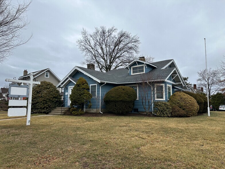 189 Kinderkamack Rd, Westwood, NJ à louer - Photo de l’immeuble – Image 2 sur 7