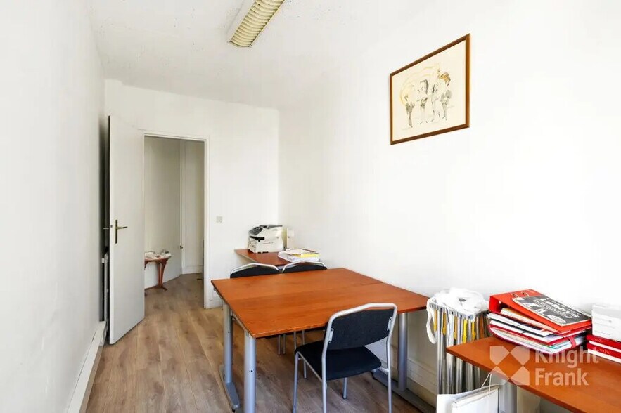 35 Avenue de Friedland, Paris à louer - Photo de l’immeuble – Image 3 sur 16