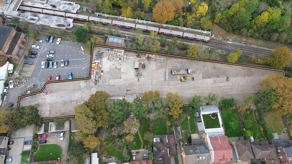 Station Yard, Ruislip à louer - Photo de l’immeuble – Image 3 sur 12