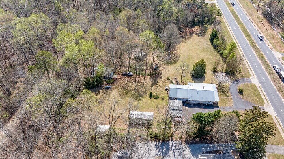 4559 Winder Hwy, Flowery Branch, GA à vendre - Photo de l’immeuble – Image 3 sur 24